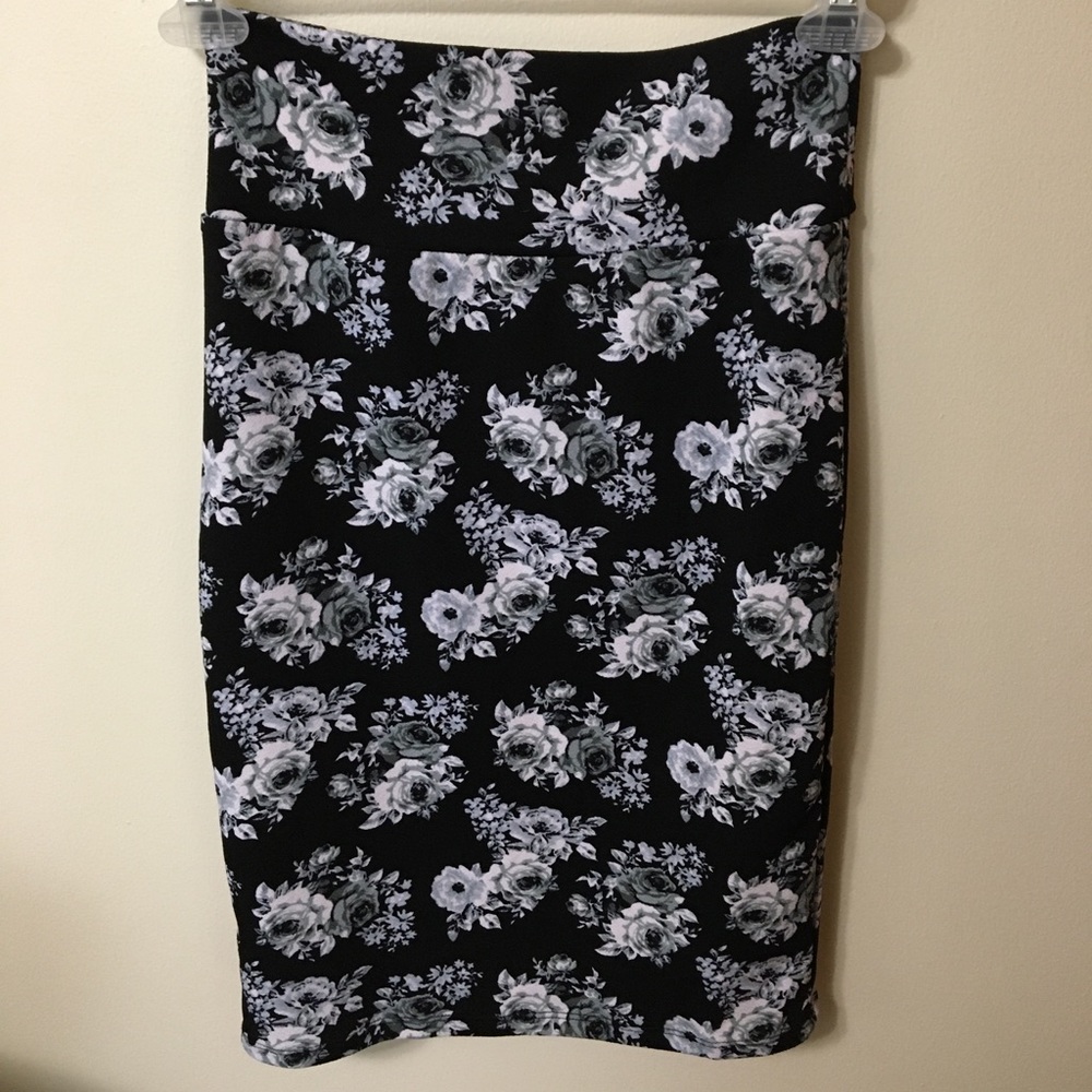 Lularoe floral cassie skirt